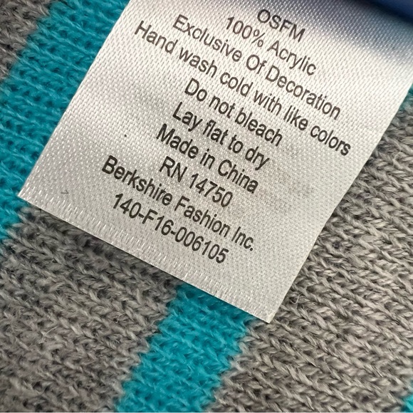 Disney Frozen girl's 3 piece setHat, gloves & scarf NWT - Picture 8 of 8